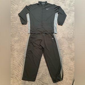 NIKE BRAND men’s 2pc Dri-Fit warmup jogger